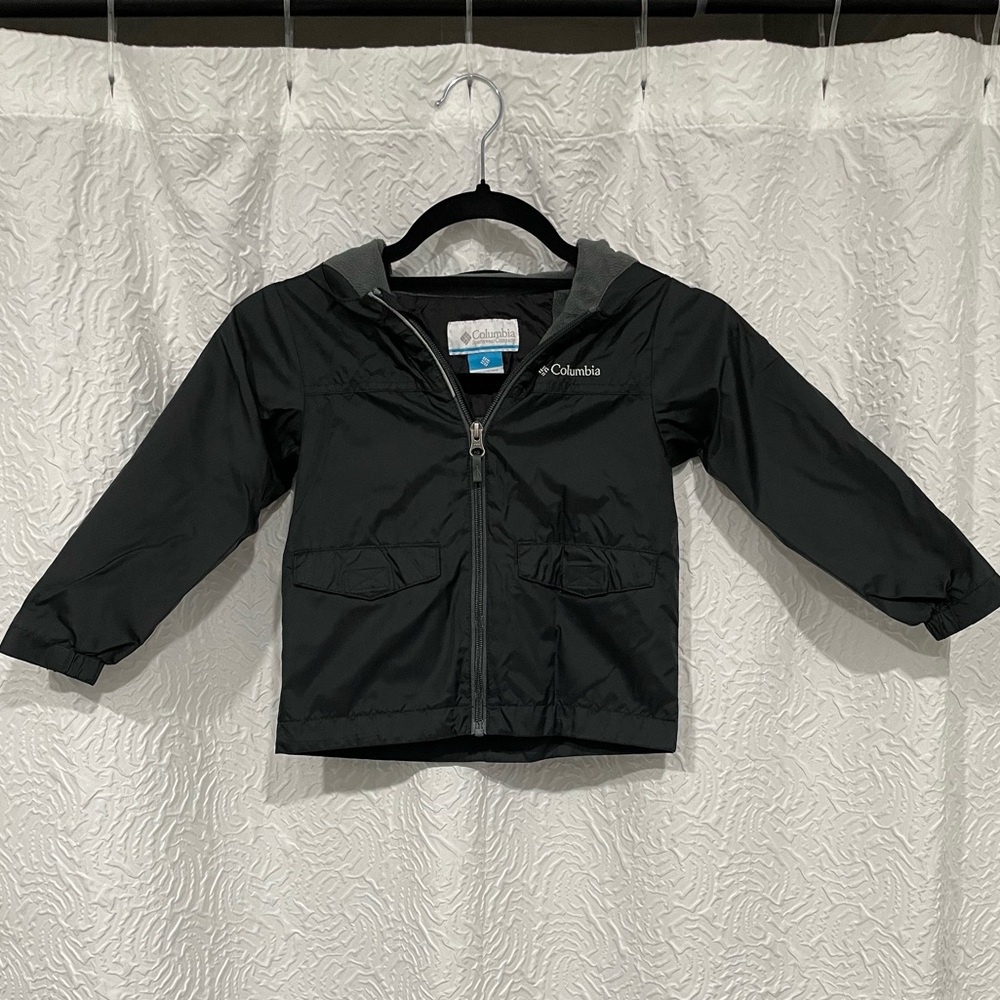 Columbia kids rain jacket EUC size 4T